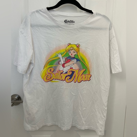 Sailor Moon White Tshirt, Sz L - Picture 1 of 4